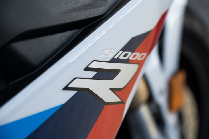 BMW S1000R