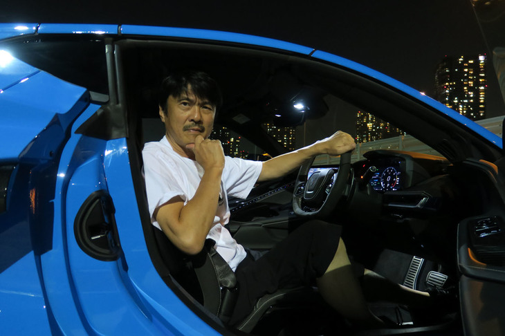 エンジンの快楽度に関しては、世界の現行スーパーカーのなかで、新型「コルベット」が一番であると断言したい。オッサンでもためらいなく全開にできるのが実にうれしい。