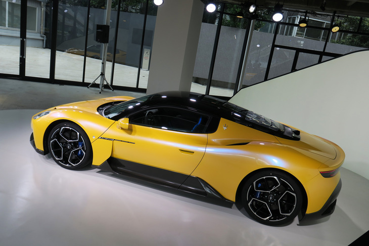 マセラティMC20（エクステリア）