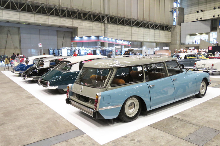 アウトニーズの出展ブースの様子。