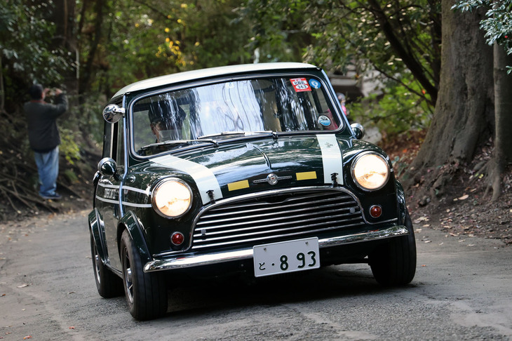 1966年「モーリスMiniクーパーMk1」。1960年代のツーリングカーレースで、Mini使いとして名をはせたジョン・ローズが所有していた個体という。