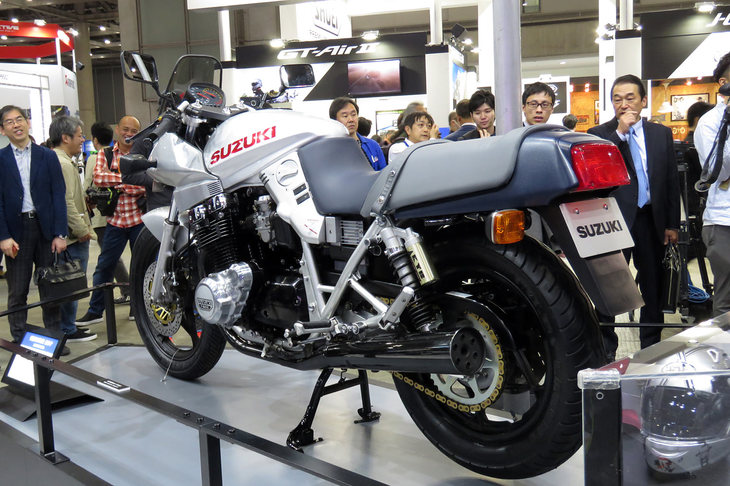 スズキGSX1100Sカタナ（2000年モデル）