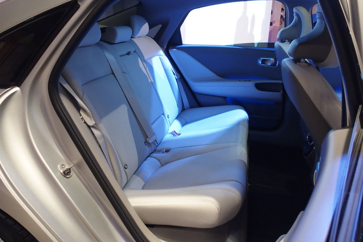 ヒョンデ・アイオニック6（リアシート）