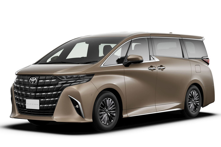 新型「トヨタ・アルファード」。果たして、イタリア、フランス、スイスの人々はどのような印象を抱いたか？