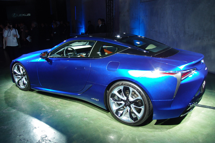 レクサスLC500hプロトタイプ