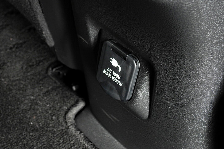 日産リーフB7 G（100V AC電源＜1500W＞）