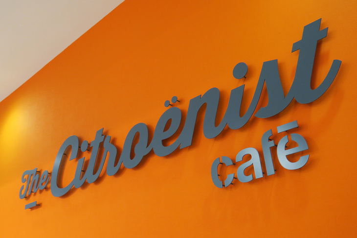 「シトロエニスト カフェ」の開設は、フランス・ランス店に続きこれが2店目。もちろん、仏本国以外ではこれが初のオープンだ。