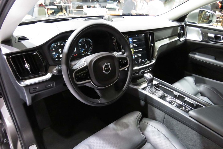 ボルボV60 T6 AWDインスクリプション（インテリア）