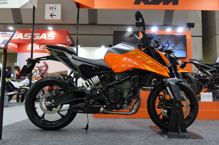 KTM 250デューク