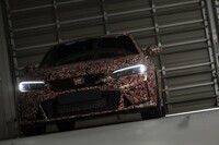 ホンダのブースに新型「シビック タイプR」と新型「ステップワゴン」のカスタマイズバージョン登場【東京オートサロン2022】