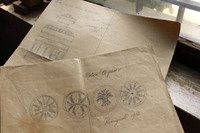 祖父の代から大切に受け継いだ図案。