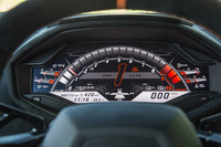 ディスプレイには“エアロベクタリング”をはじめとするALAの作動状況が表示される。