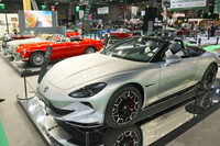 「MGサイバースター」は歴代オープンモデルと並べられ、その系譜が強調されていた。