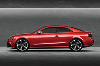 「アウディRS 5」新たなデザインで発売の画像