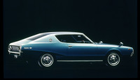 4代目「スカイライン2000GT-X」。