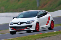 「ルノー・メガーヌ ルノースポール トロフィーR」