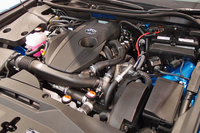 「クラウン」では初採用となる2リッター直4直噴ターボ「8AR-FTS」エンジン。