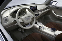 アウディのコンセプトSUV「クロスクーペ クワトロ」誕生【上海ショー07】の画像