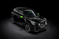 「MINI Rayアクセサリー・パッケージ」を装着した「MINIクロスオーバー」。