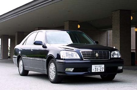 トヨタ クラウン ロイヤル 2003年モデルの価格・グレード一覧 価格.com