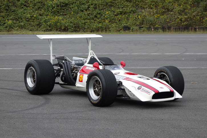 「ホンダRA300」の発展型である「RA301」は、3リッター90度V型12気筒エンジンを搭載。最高出力440psを誇る。