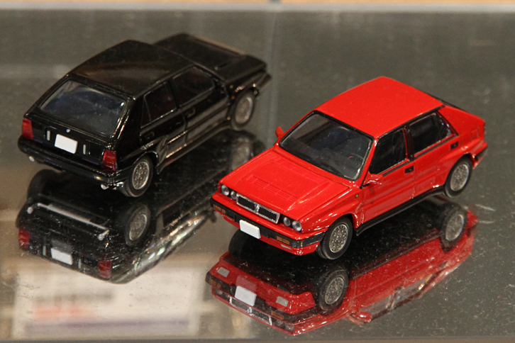 これもトミカリミテッドヴィンテージネオの「ランチア・デルタHFインテグラーレ16V」。2016年9月発売予定で価格は2400円。