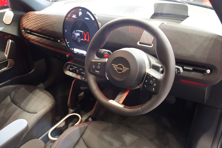 MINIジョンクーパーワークス エースマンE（ステアリングホイール）