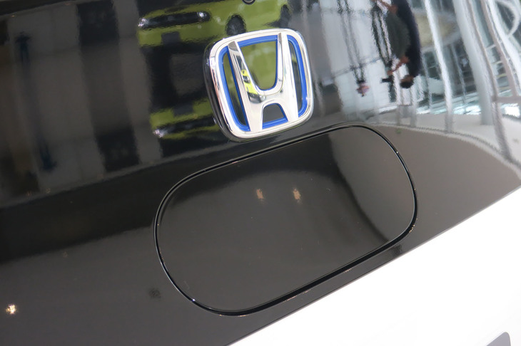 ホンダeアドバンス（ミリ波レーダー）