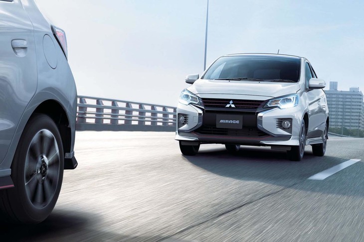 マイナーチェンジした「ミラージュ」は、見た目が変わっただけでなく、運転支援システムを充実させるなど、商品力の向上が図られている。果たして、セールスは上向くか？