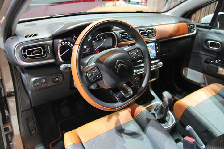 シトロエンC3（インテリア）