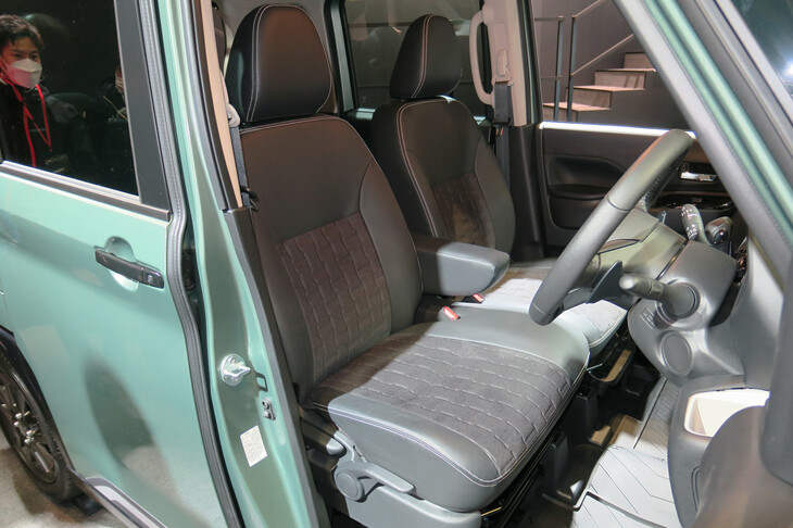 三菱デリカミニTプレミアム