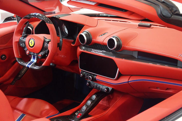 フェラーリ・ポルトフィーノ