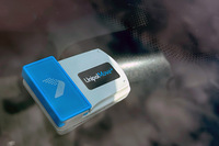 「ウニポール・ムーブ」の車載機を取り付けたところ。至ってシンプルな端末ゆえ、日本のように「料金は◯円です」といった音声を発しないのは、テレパスと同じである。