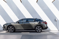 「C5 X」は2021年の後半に、欧州から販売が始まる予定だ。