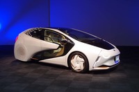 AIエージェントが安全で快適な移動を実現　トヨタが考える新しい時代の愛車「LQ」登場【東京モーターショー2019】