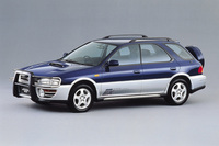 「スバル・インプレッサ グラベルEX」。最低地上高は185mmまで高められており、他社の同種のモデルよりはオフロード性能を重視していた。後の「インプレッサXV」や「XV」のルーツであることは間違いない。