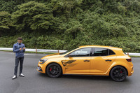 家族で使えるFFハンドリングマシン！ ルノー・メガーヌR.S.ウルティムを試すの画像