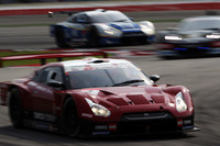 GT500クラス優勝のNo.3 HASEMI TOMICA EBBRO GT-R(ロニー・クインタレッリ／安田裕信組)