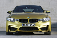 BMW M4クーペ