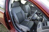 ダッジ・アベンジャーSXT（FF/4AT）【試乗記】の画像