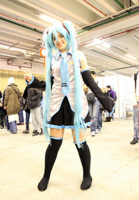 カロリーヌさんは初音ミク姿で来場。