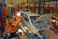 フィアット・メルフィ工場の「フィアット・プント」溶接ライン。