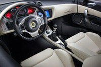 V6の新型ロータス「エヴォーラ」がデビューの画像