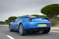 350psの「ロータス・エヴォーラS」発売の画像