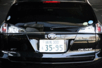 写真をクリックすると、シートの倒れる様が見られます。