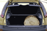 クリックするとリアシートの倒れるさまが見られます。