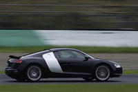 アウディR8（4WD/2ペダル6MT）【短評(後編)】の画像