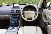 カタログモデルとなった「XC90 ノルディック」には、本革シート、フロントパワーシート、デュアルキセノンヘッドライトなどが標準装備となる。