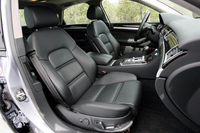 アウディ A8 6.0 クワトロ (6AT)【試乗記】の画像