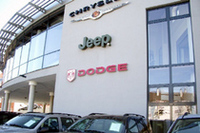 ドイツ国内に新築された、クライスラーのショールーム。